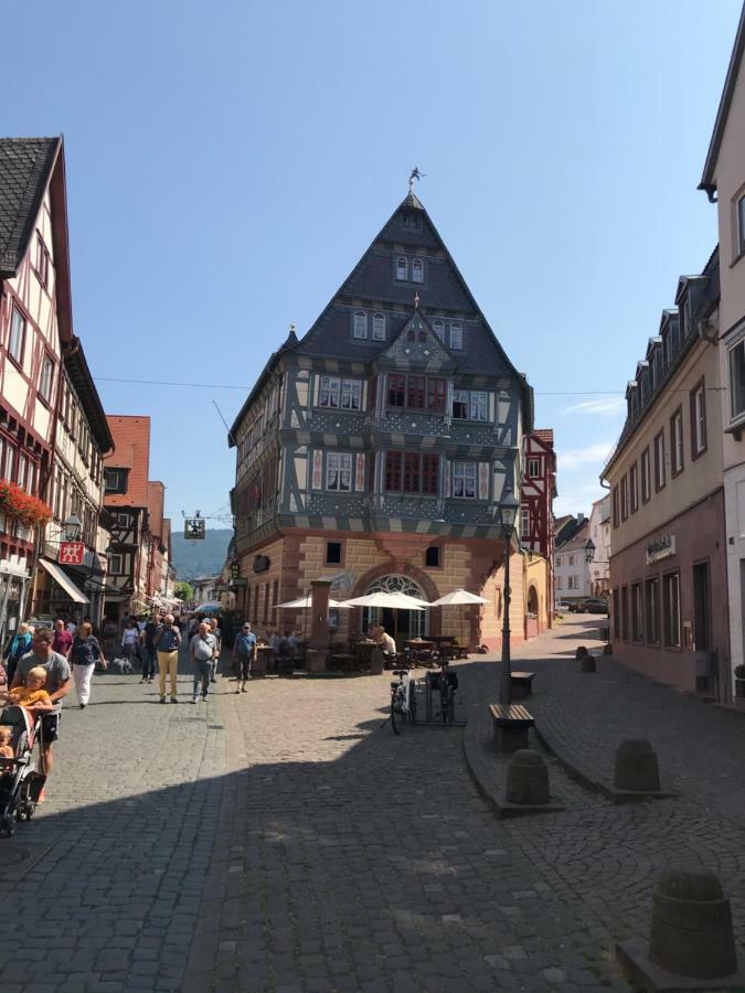 Main Boarding House Apartamento Miltenberg Exterior foto